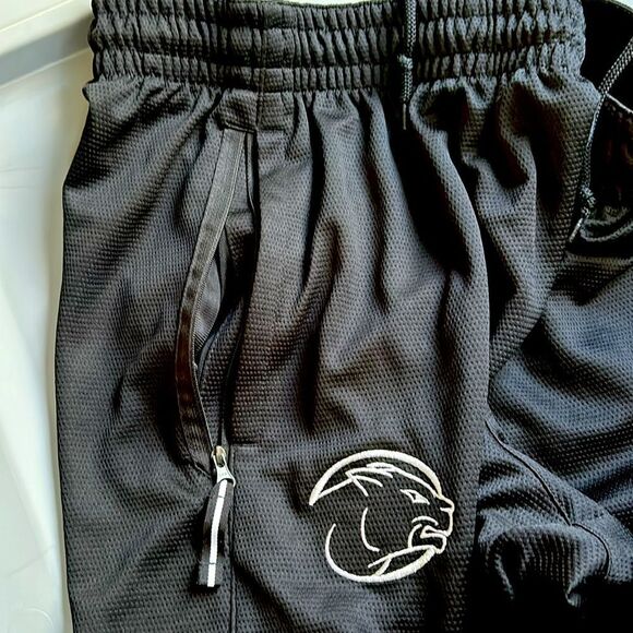 Nike Dri-Fit lightweight workout pants with ZIPPERED POCKETS! - Picture 6 of 6